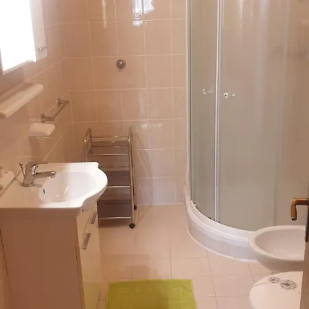 Frank Apartment
