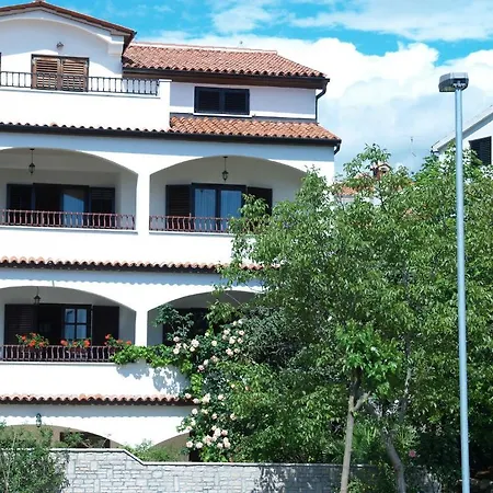 Frank * ロヴィニ